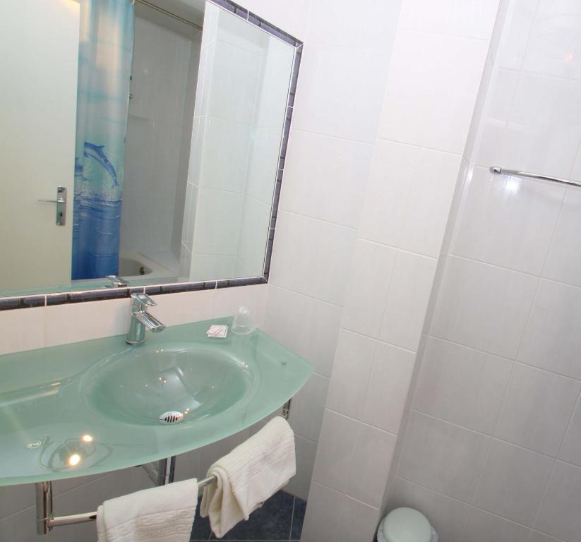 Hotel Champ Alsace Haguenau Quarto foto