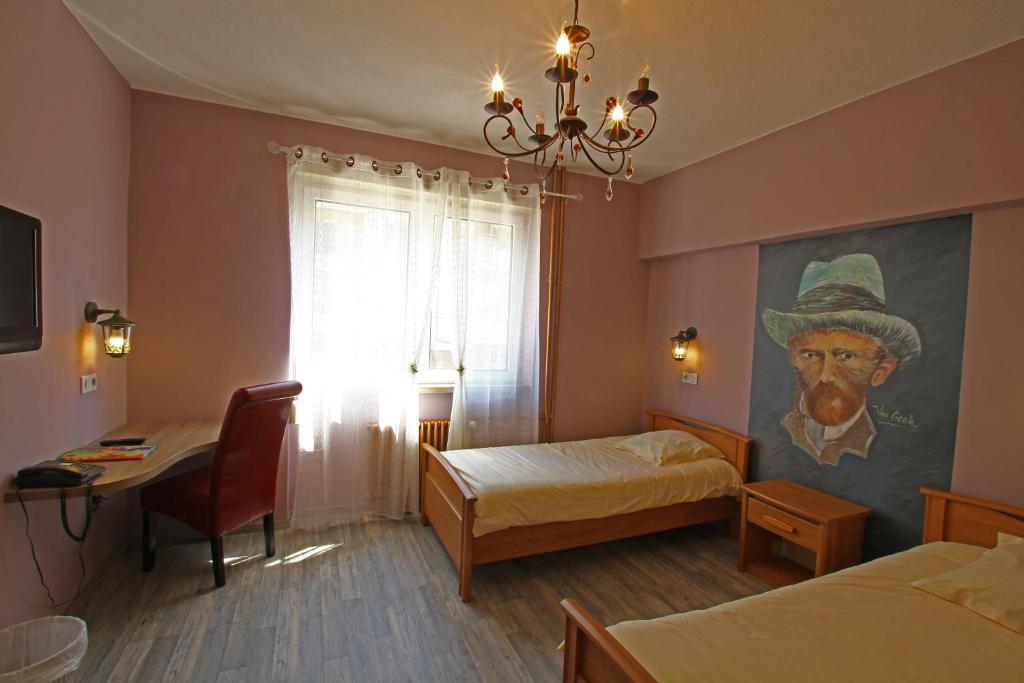 Hotel Champ Alsace Haguenau Quarto foto